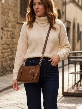 Michael Kors Bedford Heritage Medium Leather Messenger Bag